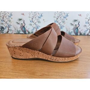 Born Slip on Sandals, size 8